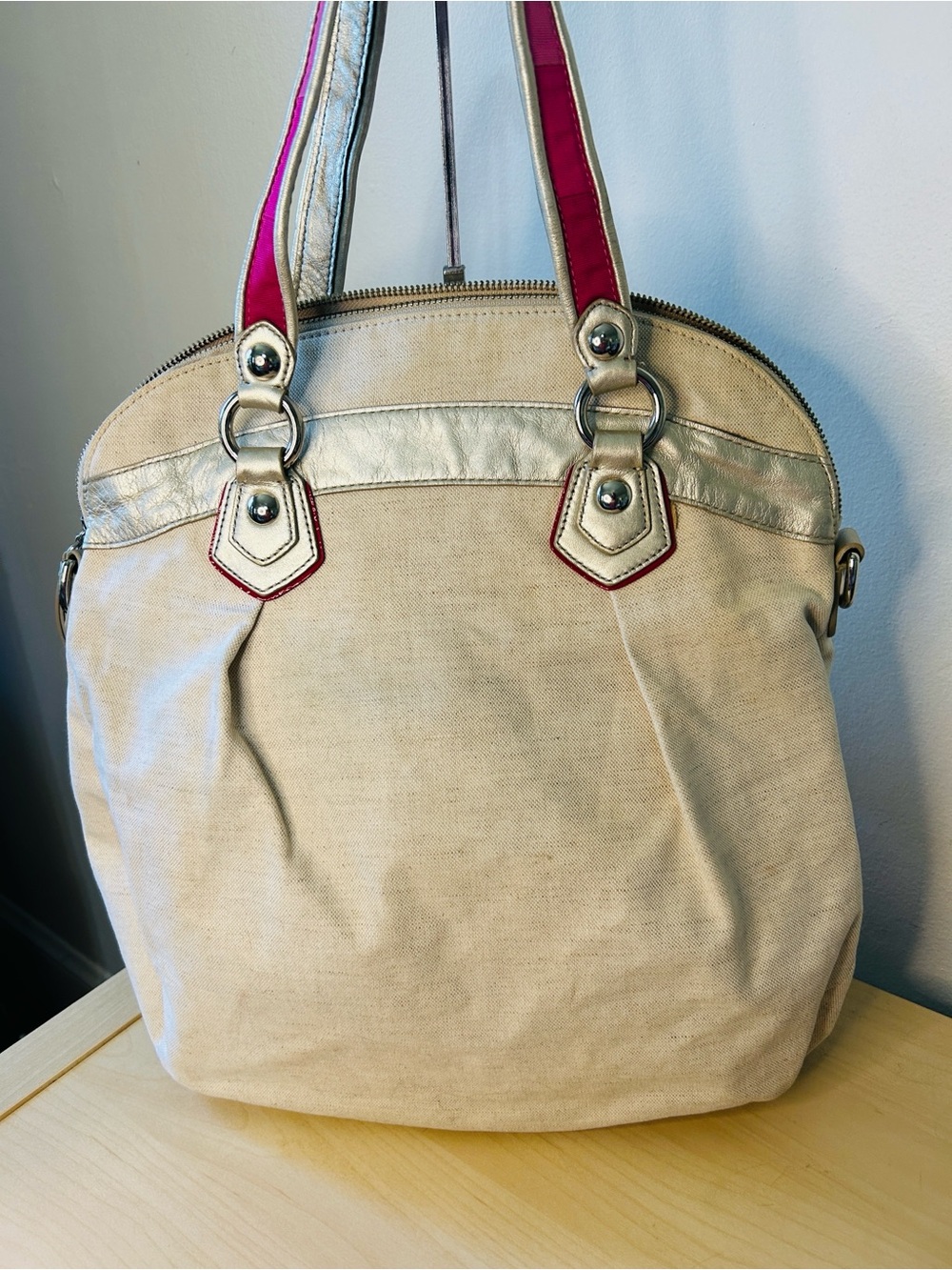 Coach Poppy Rhinestone Large - Picture 6 of 10
